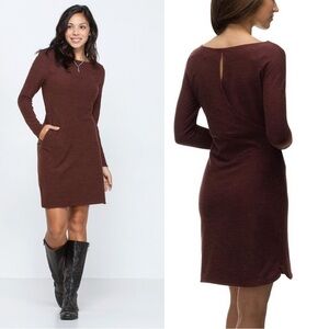Long-Sleeve Brown Knit Shift Dress